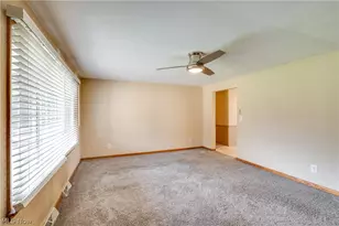 1402 Brookwood Dr, Mogadore, OH 44260 - Photo 4