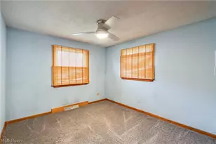 1402 Brookwood Dr, Mogadore, OH 44260 - Photo 16