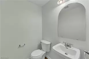 1917 Lexington Ave, Lorain, OH 44052 - Photo 16