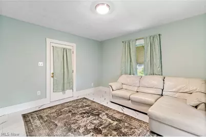 777 Montana Avenue, Akron, OH 44314 - Photo 6
