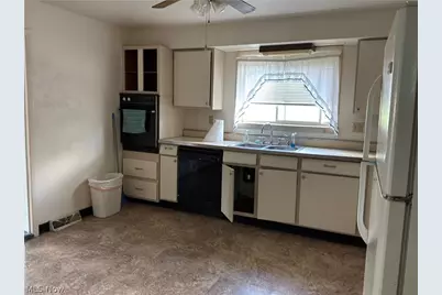 816 Delaware Street, Martins Ferry, OH 43935 - Photo 8