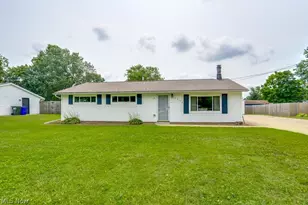 1756 Evergreen Dr, Streetsboro, OH 44241 - Photo 2