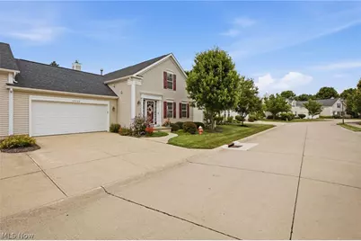 37022 Fairfield Lane, North Ridgeville, OH 44039 - Photo 2
