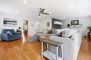37022 Fairfield Ln, North Ridgeville, OH 44039 - Photo 6