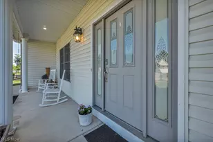 2285 N Bay Dr, Willoughby, OH 44094 - Photo 6