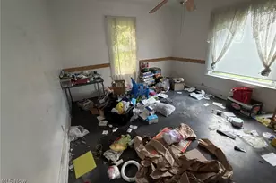 109 E North St, Cadiz, OH 43907 - Photo 6
