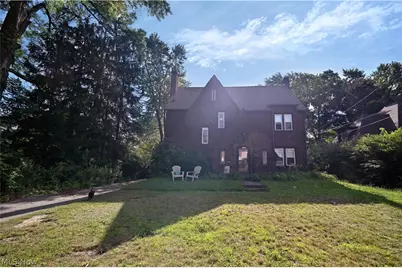 2367 Selma Avenue, Youngstown, OH 44504 - Photo 2