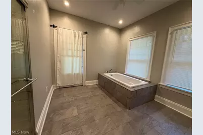 9501 Shakespeare Parkway, Loveland, OH 44108 - Photo 6