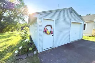 192 1st St NE, Barberton, OH 44203 - Photo 2