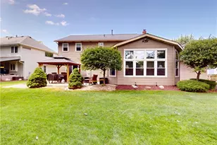 126 Pepperdine Dr, Elyria, OH 44035 - Photo 2