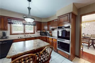 126 Pepperdine Dr, Elyria, OH 44035 - Photo 10