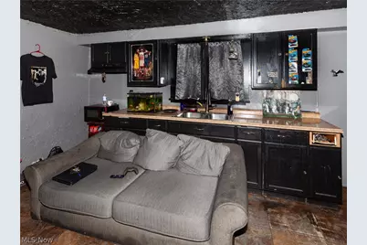 700 W 17th Street, Lorain, OH 44052 - Photo 8