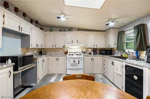 12205 Goshen Rd, Salem, OH 44460 - Photo 14
