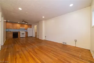2598 W 10th St, Loveland, OH 44113 - Photo 6