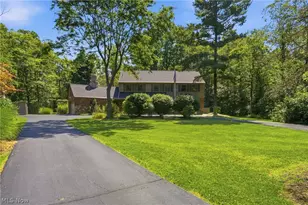 17953 Lost Trail, Chagrin Falls, OH 44023 - Photo 4