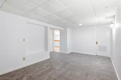 17953 Lost Trail, Chagrin Falls, OH 44023 - Photo 36