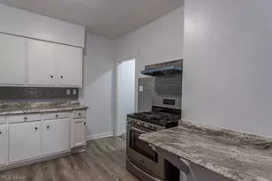 538 Redondo Rd, Youngstown, OH 44504 - Photo 24