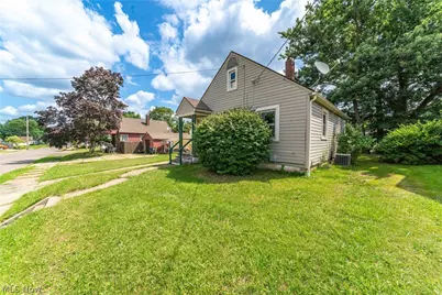 1347 Hammel Street, Akron, OH 44306 - Photo 4