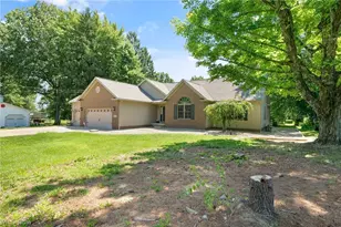 3948 Johnson Rd, Norton, OH 44203 - Photo 2