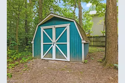 7910 Burkey Road NW, North Canton, OH 44720 - Photo 16