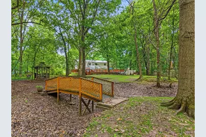 7910 Burkey Road NW, North Canton, OH 44720 - Photo 4