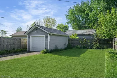 12505 Grimsby Avenue, Loveland, OH 44135 - Photo 32