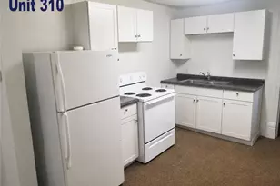 310 S Jefferson St, Belmont, OH 43718 - Photo 4