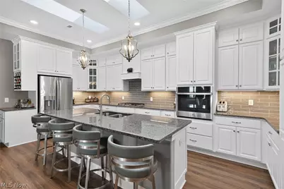 2060 Hawthorn Court, Green, OH 44720 - Photo 14