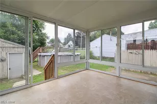 1307 Humbolt Ave, Youngstown, OH 44502 - Photo 12