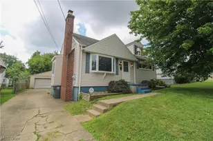 1307 Humbolt Ave, Youngstown, OH 44502 - Photo 2