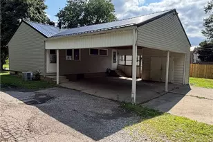 1104 Herbig Ave, Coshocton, OH 43812 - Photo 6