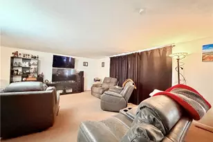 805 4th St, Belpre, OH 45714 - Photo 6