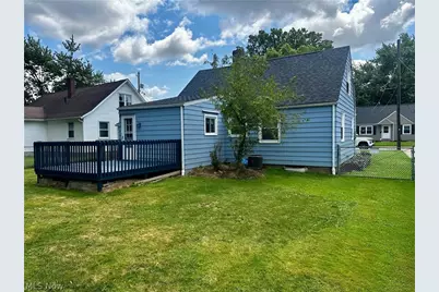 2229 39th Street NW, Canton, OH 44709 - Photo 8