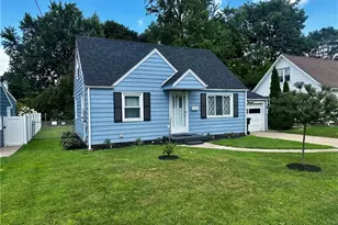 2229 39th St NW, Canton, OH 44709 - Photo 1