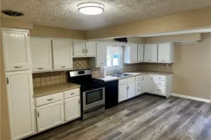 2229 39th St NW, Canton, OH 44709 - Photo 12