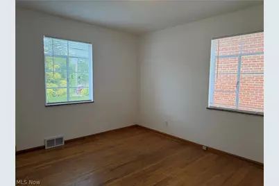 2119 Warren Road, Oakwood, OH 44107 - Photo 8