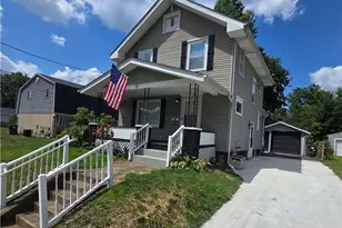 2311 Maple Ave NE, Canton, OH 44714 - Photo 4