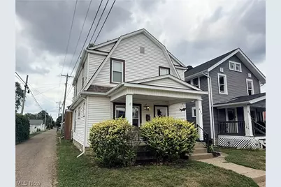 417 Gooding Avenue NW, New Philadelphia, OH 44663 - Photo 2