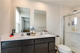 3690 Kirkham Dr, Barberton, OH 44203 - Photo 20