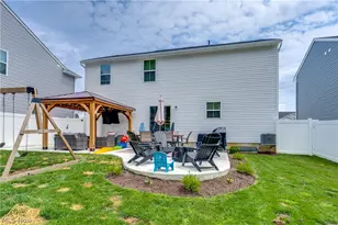 3690 Kirkham Dr, Barberton, OH 44203 - Photo 28