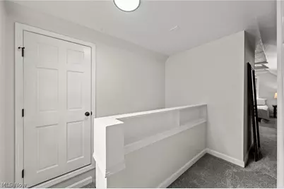 106 E Dresden Avenue, Akron, OH 44301 - Photo 28