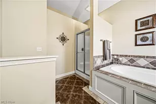 12335 Summerwood Dr, Concord Twp, OH 44077 - Photo 24