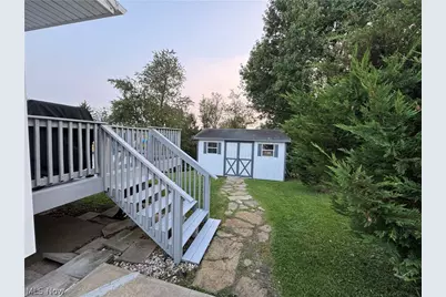 11 Hillcrest Drive, Martins Ferry, OH 43935 - Photo 40