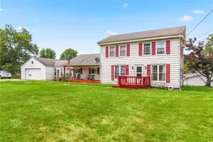 297 S Rockhill Ave, Alliance, OH 44601 - Photo 2