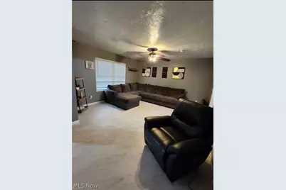 1573 E 337th Street, Eastlake, OH 44095 - Photo 2