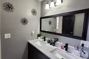 1573 E 337th St, Eastlake, OH 44095 - Photo 8