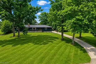 727 Sleepy Hollow Dr, Uniontown, OH 44685 - Photo 42