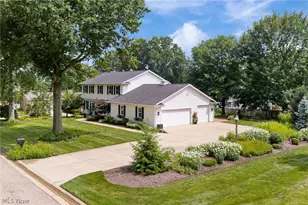 2230 Radford St NW, North Canton, OH 44720 - Photo 2