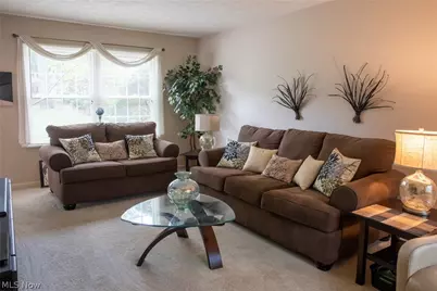 8240 Deepwood Boulevard #7-11, Mentor, OH 44060 - Photo 2