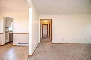 7357 Eisenhower Dr, Boardman, OH 44512 - Photo 8